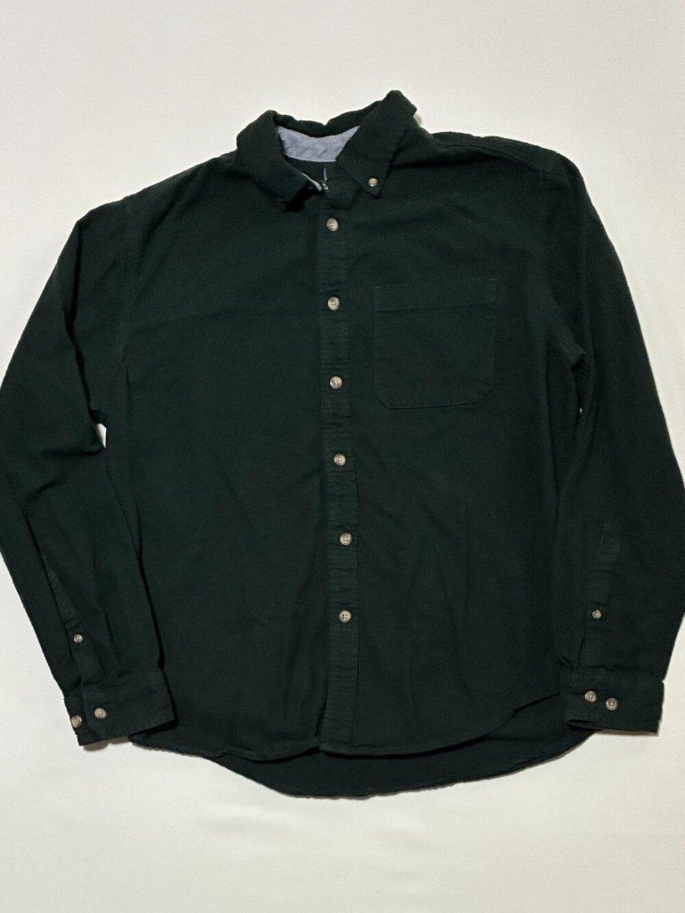 Eddie Bauer Long-Sleeve Flannel; Dark Green; Size Large; All Occasions